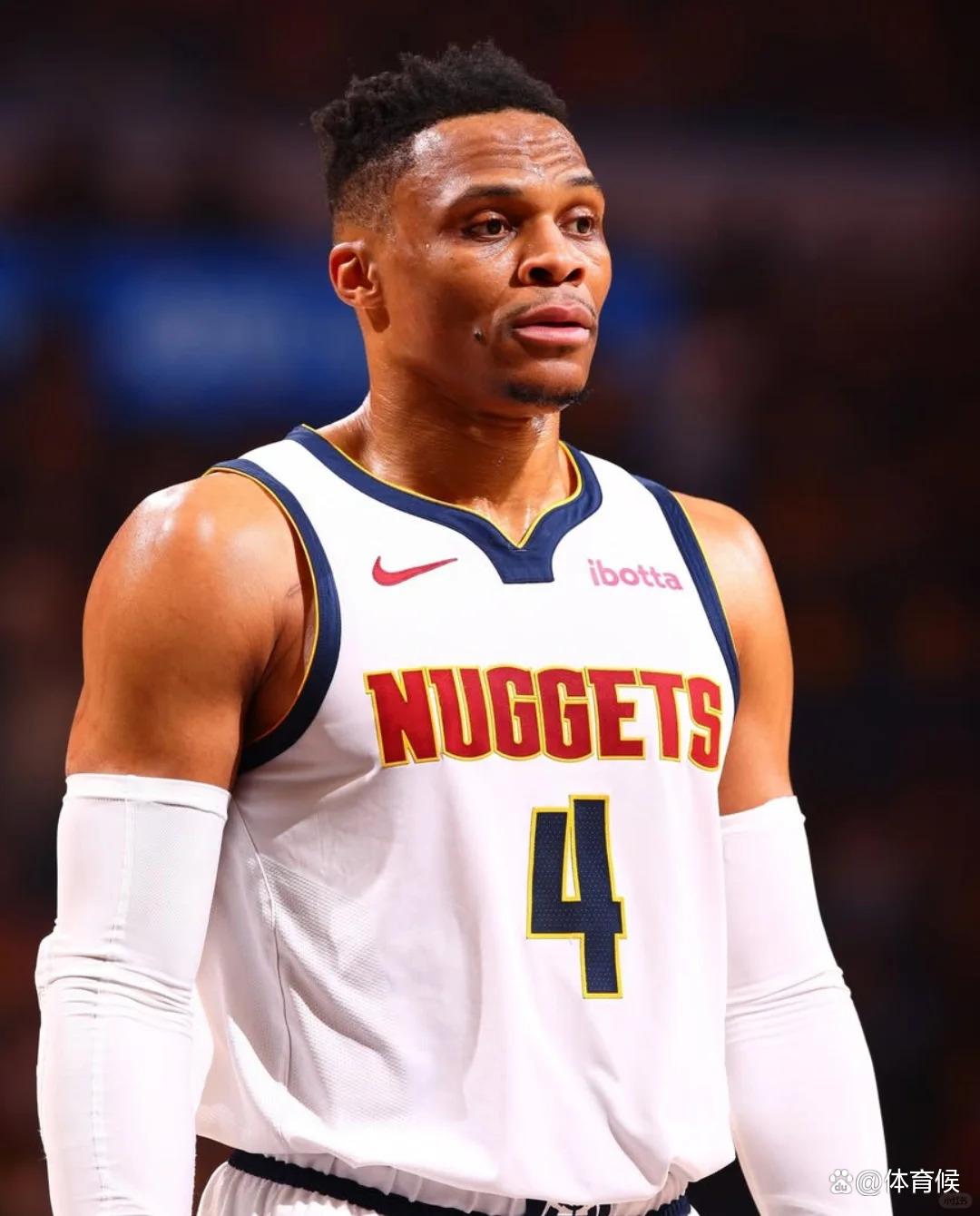 也是对球员 也是对球员