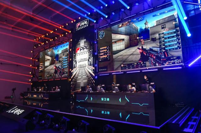 强调爆发与 强调爆发与